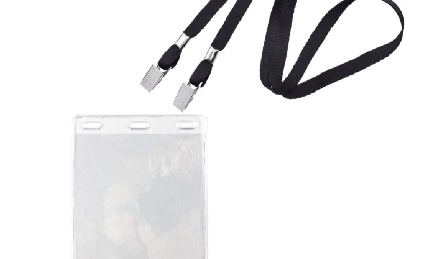 Verticale badgehouder A6 formaat met zwarte lanyard (100 stuks)